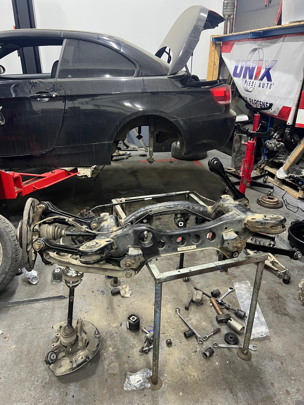 Punte spate demontata pentru reparatie capitala